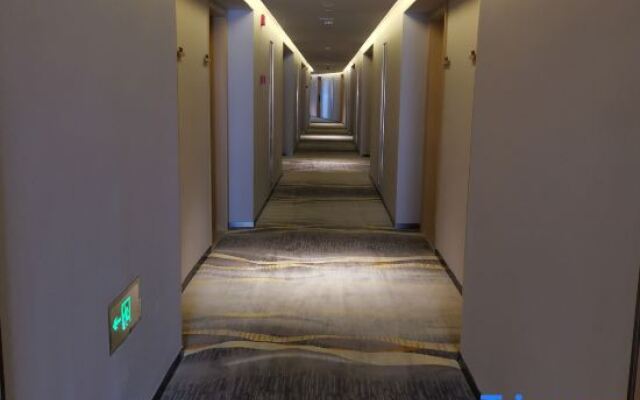 Yinyuan Grand Hotel