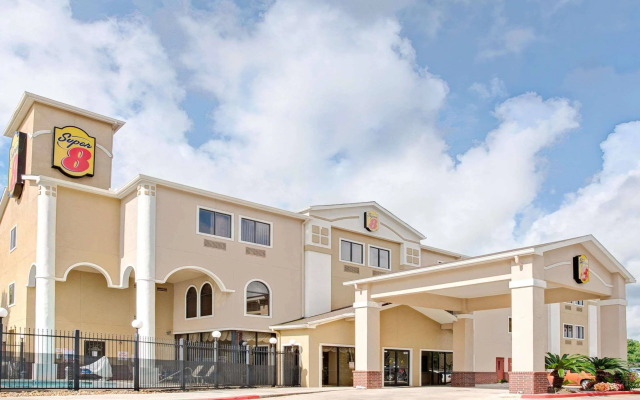 Red Lion Inn & Suites IAH Airport East