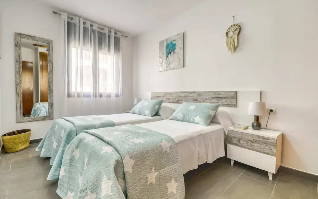 Coastal Getaway in Empuriabrava for 4