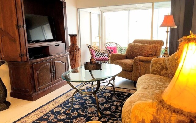 Olde Naples Condo #805