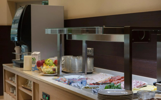 Smart Hotel Holiday