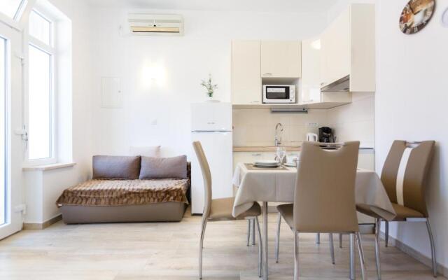 Apartment Rosemary 24