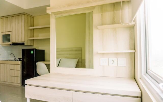 Strategic Studio Apartment At B Residence Near Campus