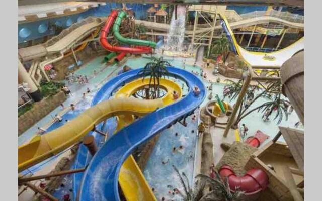 Avril Apartments by CityNest1