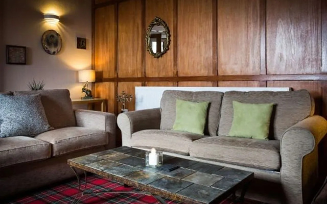 Corrie Hotel