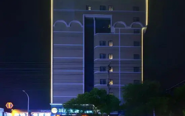 City Comfort Inn