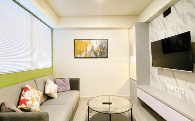 Best Homey 2Br At Meikarta Apartment