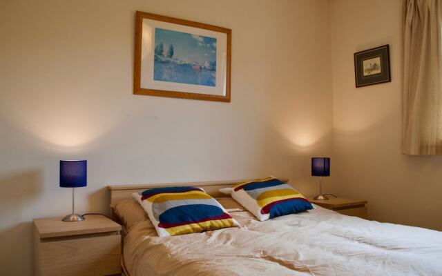 Bright 1 Bedroom Apartment In Edinburgh