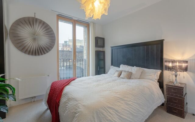 2 Bedroom Portobello Loft Flat