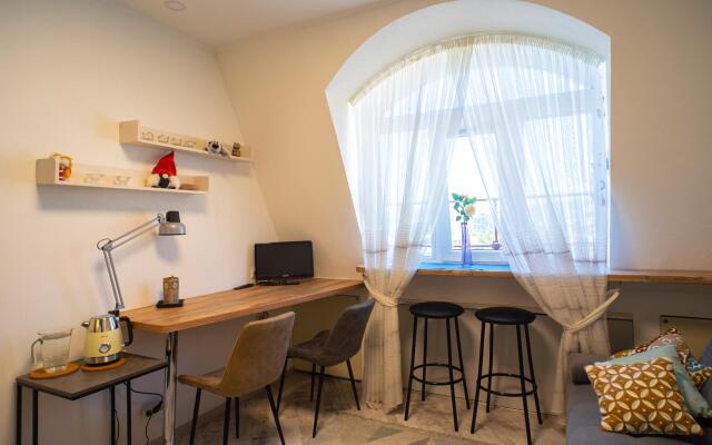 LetoApart (ЛетоАпарт) на переулке Севастопольский 1 Б