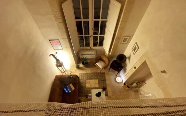 2-bed Island Retreat - Baroque Courtyard & Views