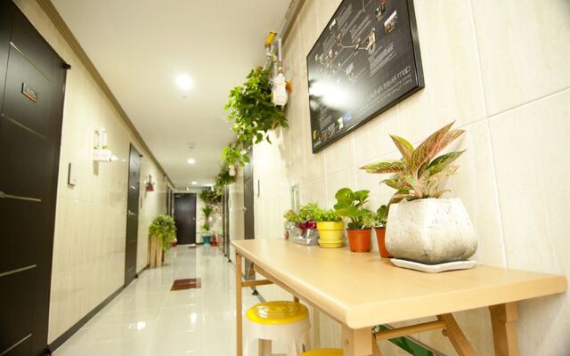 Alice Hostel