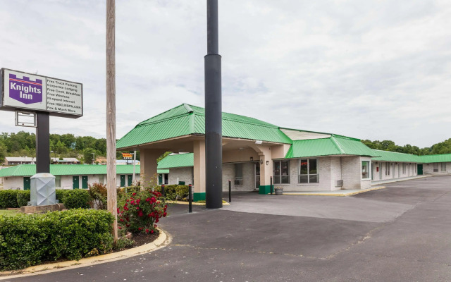 Knights Inn Hurricane Mills