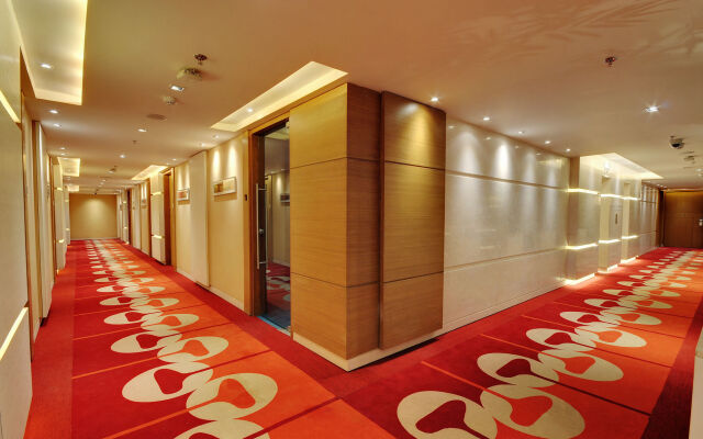 Platinum Hotel