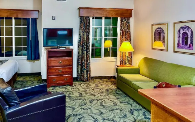 GrandStay Residential Suites