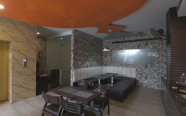 Fabhotel Sallow Grand