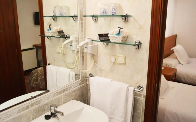 Hostal Residencia Fornos