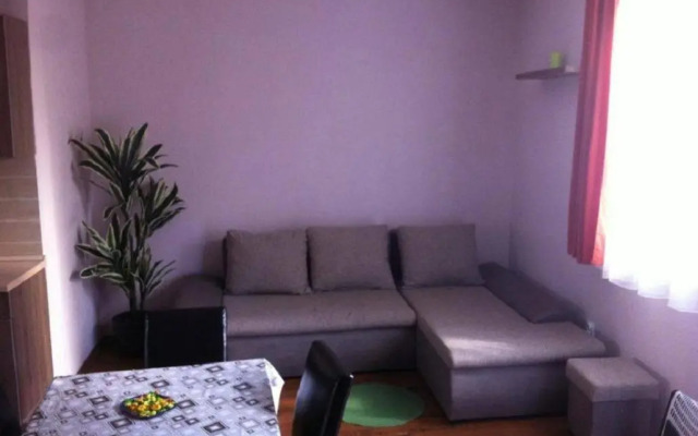 Áron Apartment