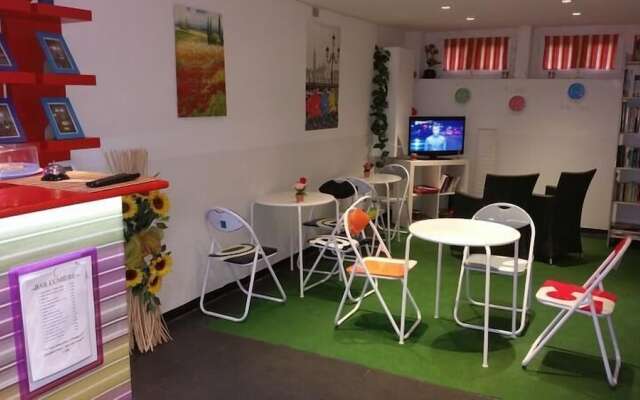 Hostel Lumiere