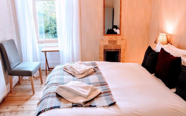 2 Bedroom Flat In City Centre