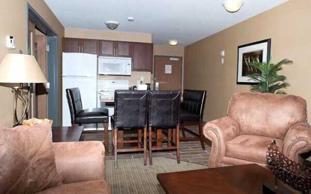 Paradise Inn & Suites Valleyview