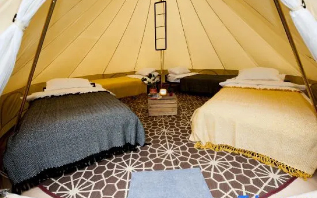 Nine Yards Bell Tents @ the TT - Douglas — фото 2
