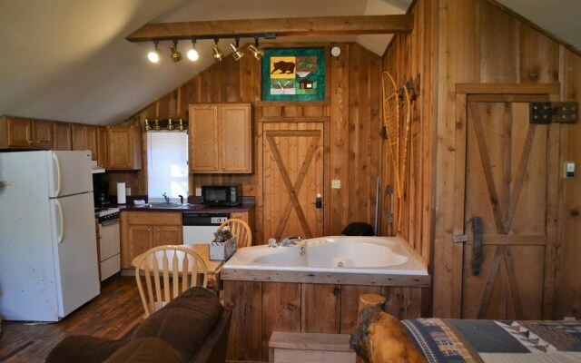 Cades Cove Hide Away