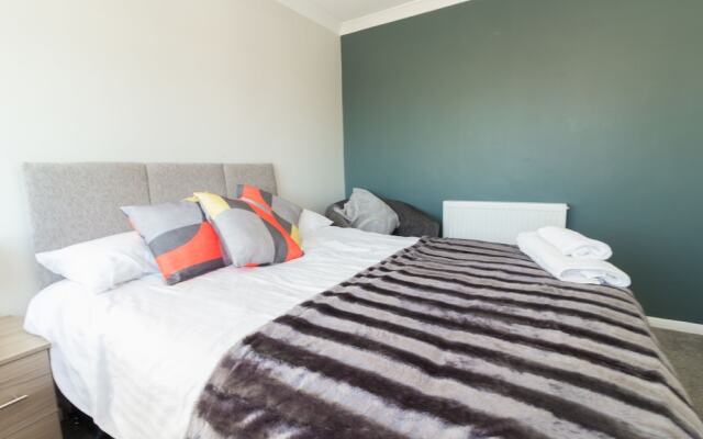 Hemingway Drive Serviced Accomodation