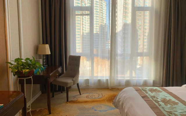 Baofeng International Hotel