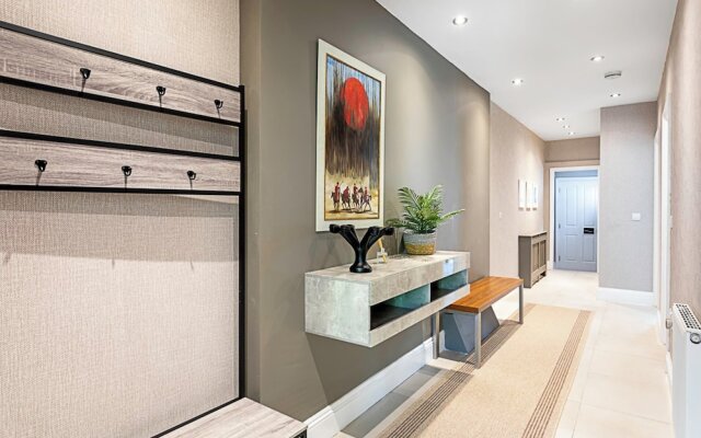 Stunning Flat in the Heart of Parsons Green