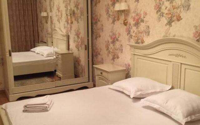 Lesya Apartment with Terrace