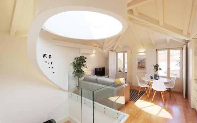 HM - Flores Skylight