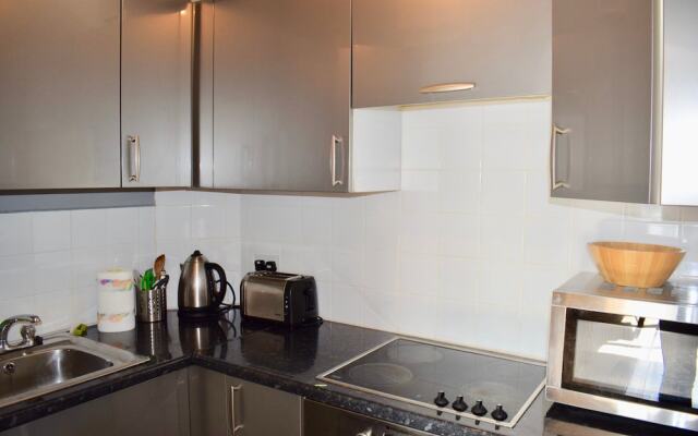 Cosy 1 Bedroom Apartment Close To City Centre