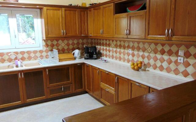 Summer Village House Popi