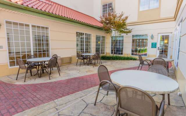 La Quinta Inn & Suites by Wyndham Bentonville