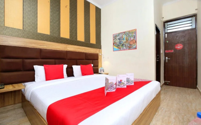 Hotel Royal Shades By OYO Rooms