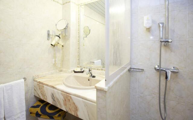Universal Hotel Cabo Blanco - Adults Only