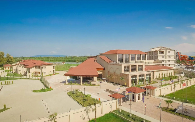 Pratap's Signature Hotel-Resort&Spa