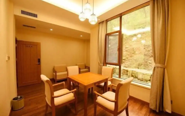 Tiantangzhai Holiday Hotel – Guest Rooms – Luan
