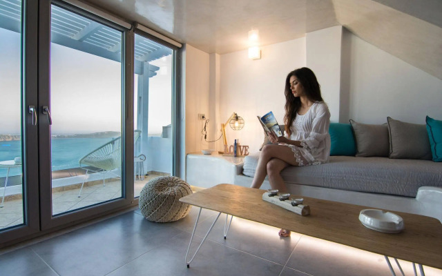 Nefeli Homes - Adults Only