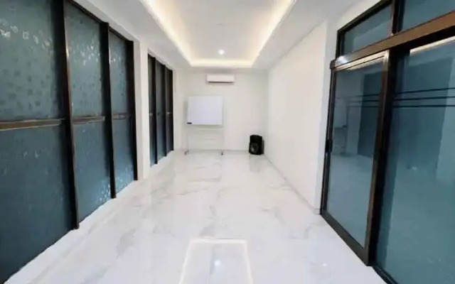 Lambitu Hotel