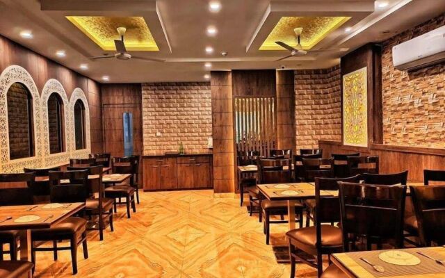 Hotel Janki Inn