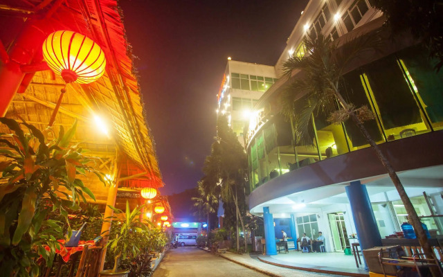 My Tra Riverside Hotel