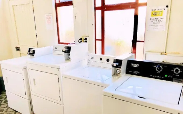 Criterion Art Deco Backpackers