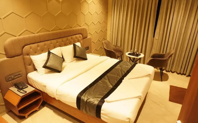 Hotel Regalia Suites