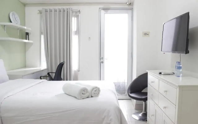 Spacious Studio Apartment At Easton Park Jatinangor Near Unpad