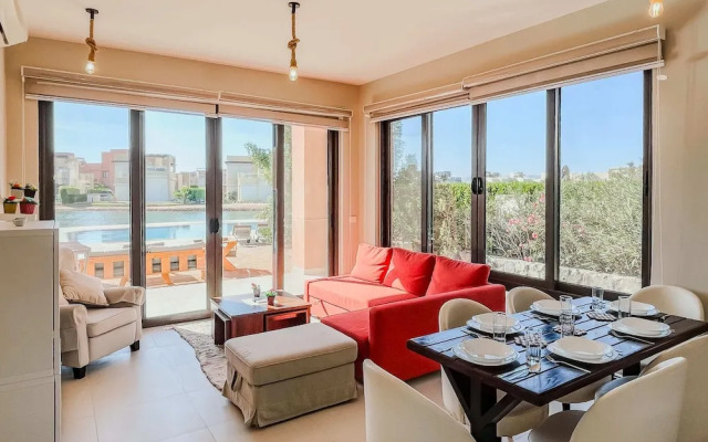 Xuru Stays I Astounding 3bdr Villa @ Tawila Pool Front