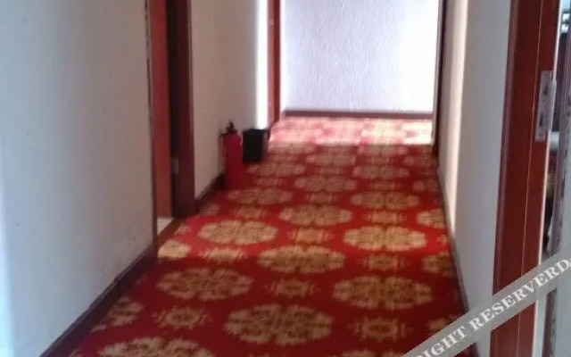 Zhenhua Hotel