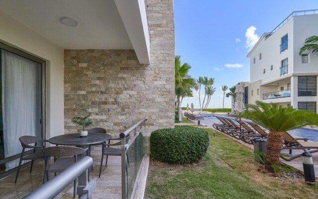 Luxury Beach Condo B-102 Costa Atlantica