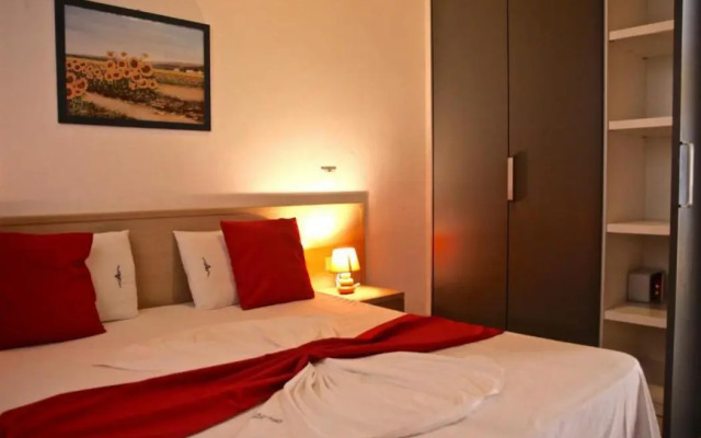 Nautilus Aparthotel